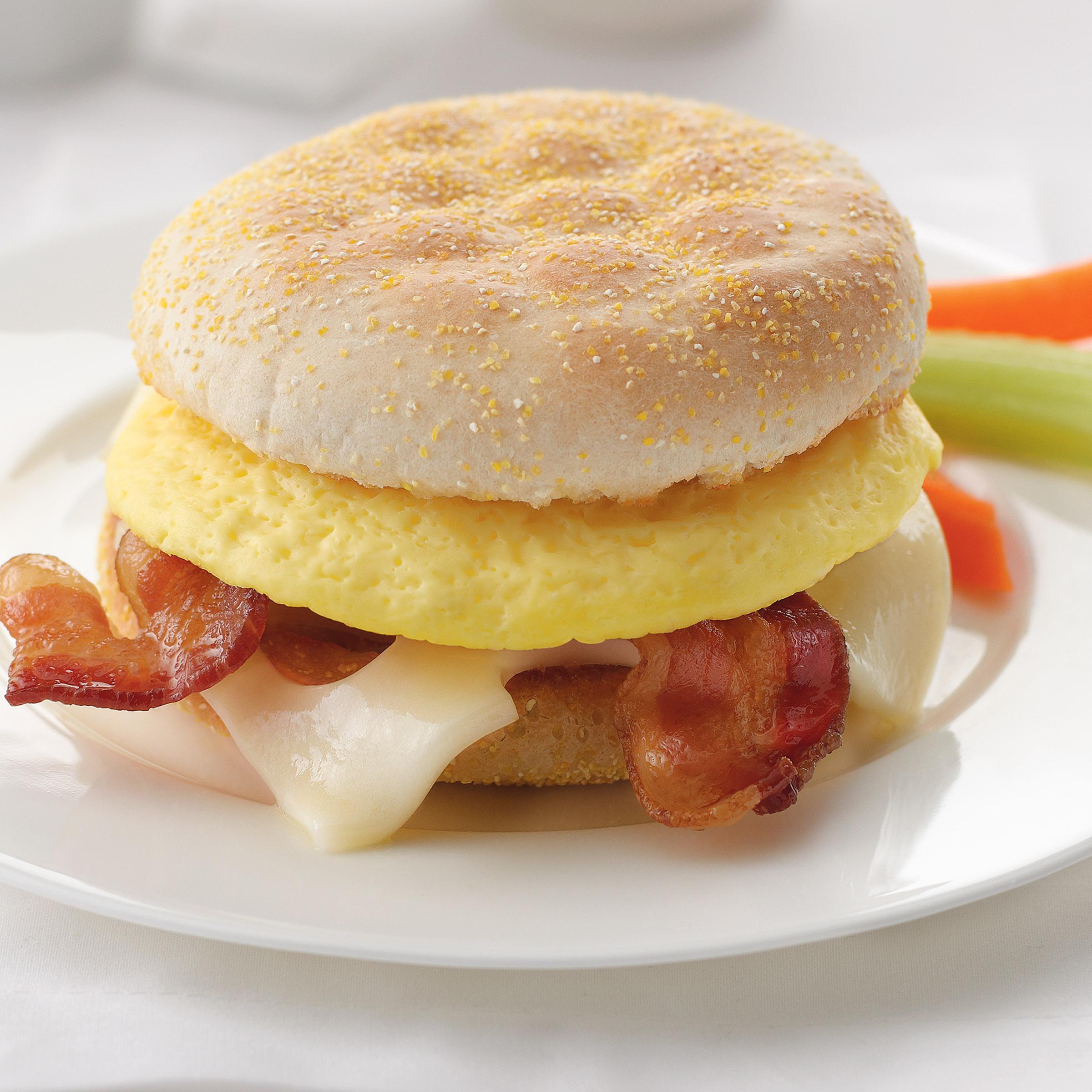Papetti's® Cage-Free Fully-Cooked 3.5'' Round Scrambled Egg Patties, 120/1.5 oz
